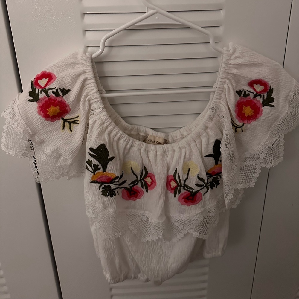 Embroidered cropped blouse altar’d state